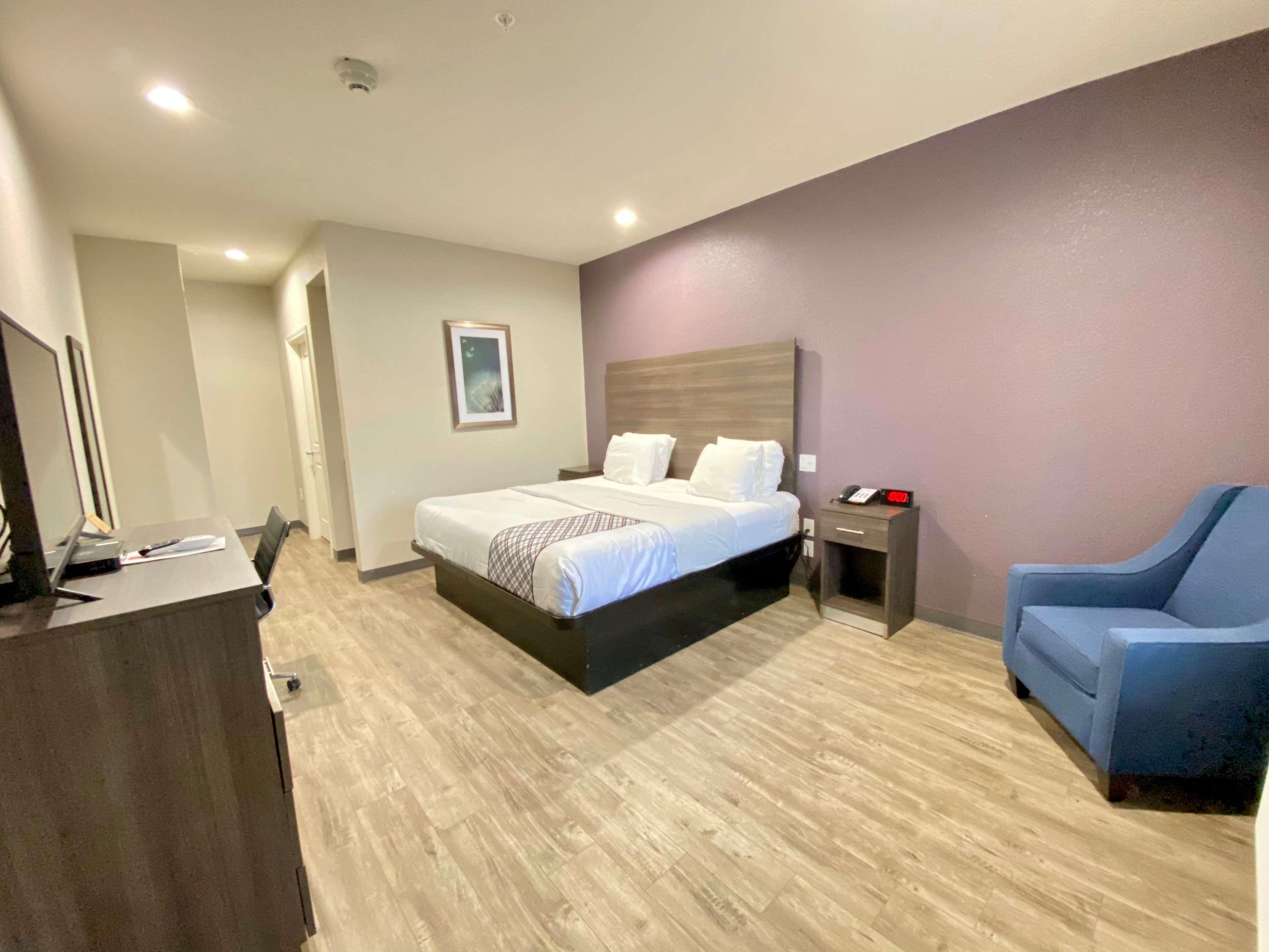 Surestay Plus Hotel By Best Western Ada Exteriér fotografie