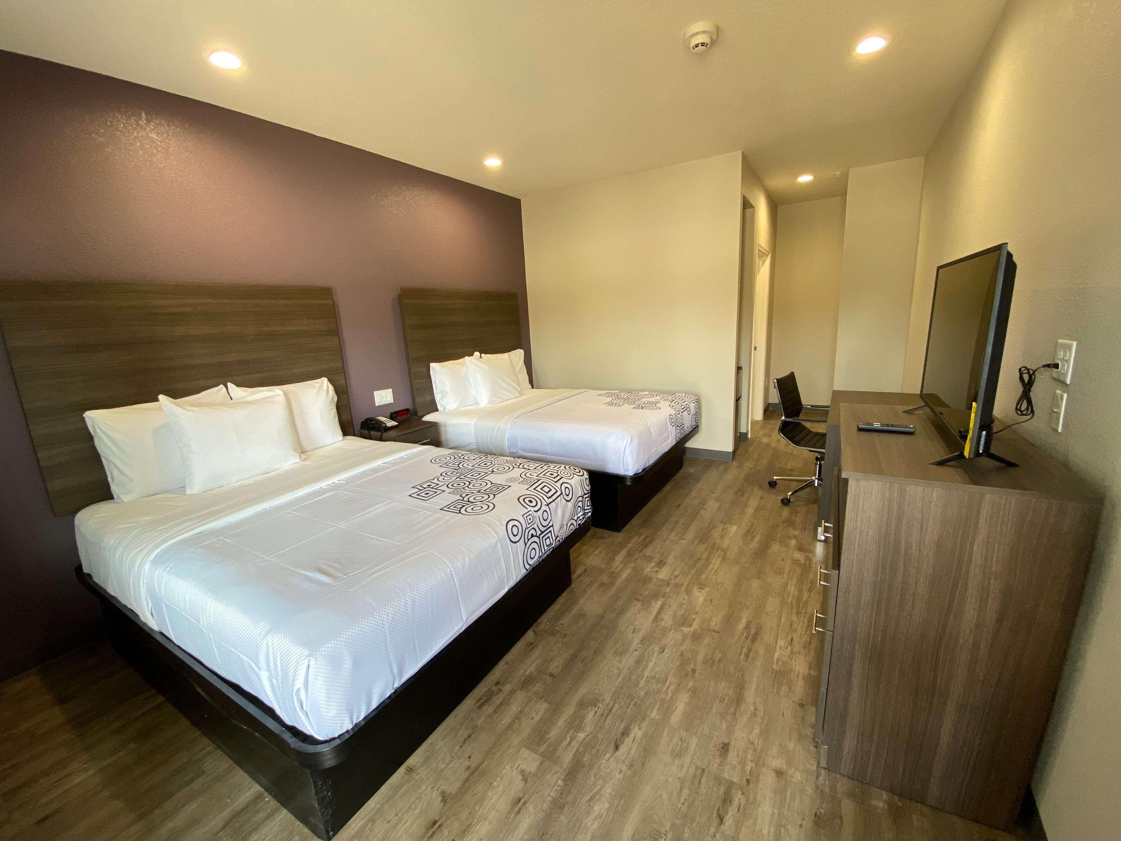 Surestay Plus Hotel By Best Western Ada Exteriér fotografie
