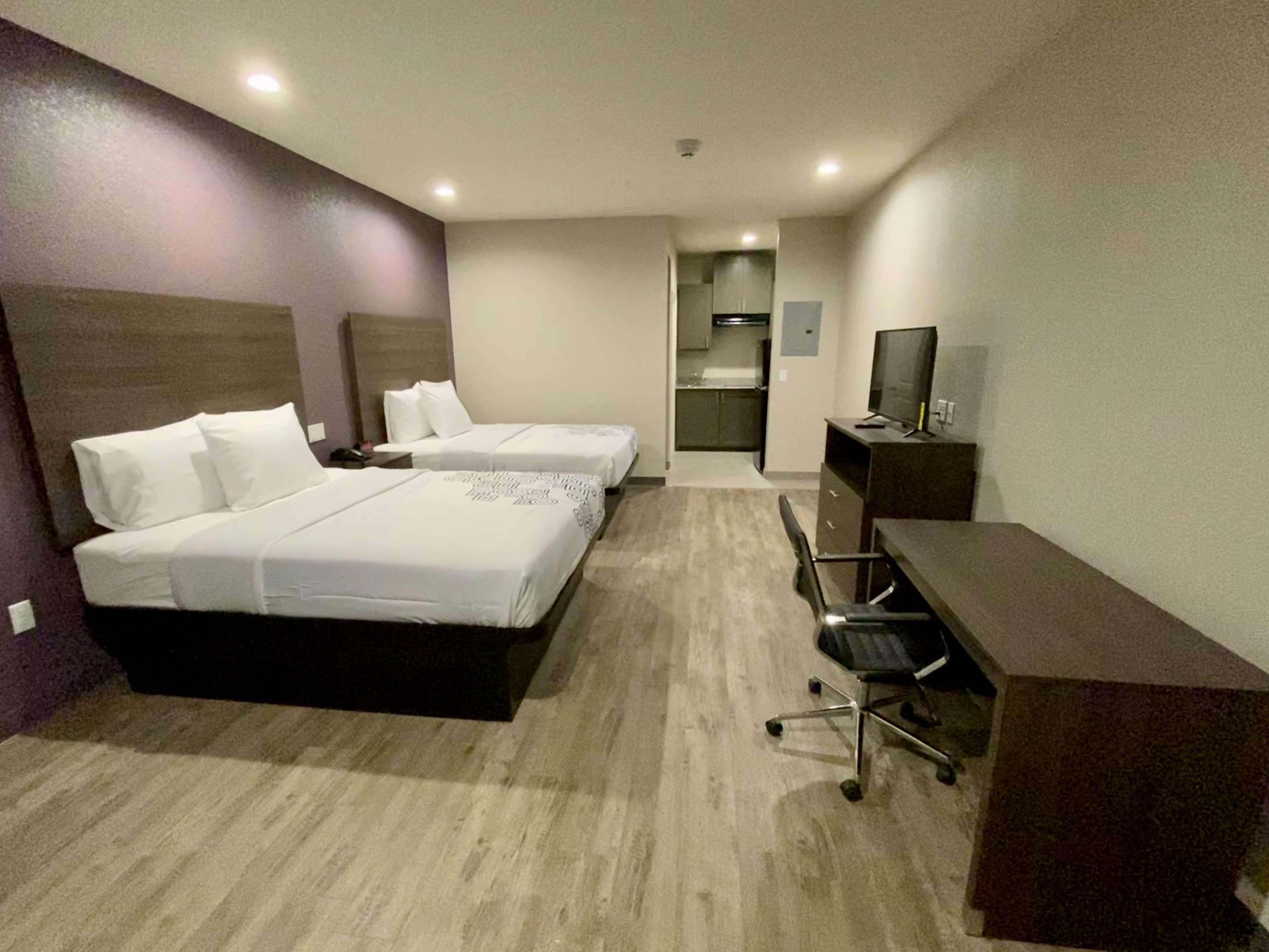 Surestay Plus Hotel By Best Western Ada Exteriér fotografie